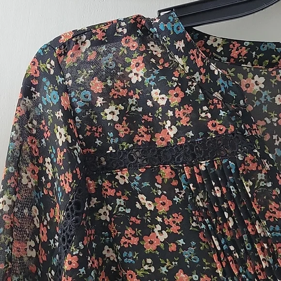 American Rag Tie Back Blouse - Picture 2 of 10